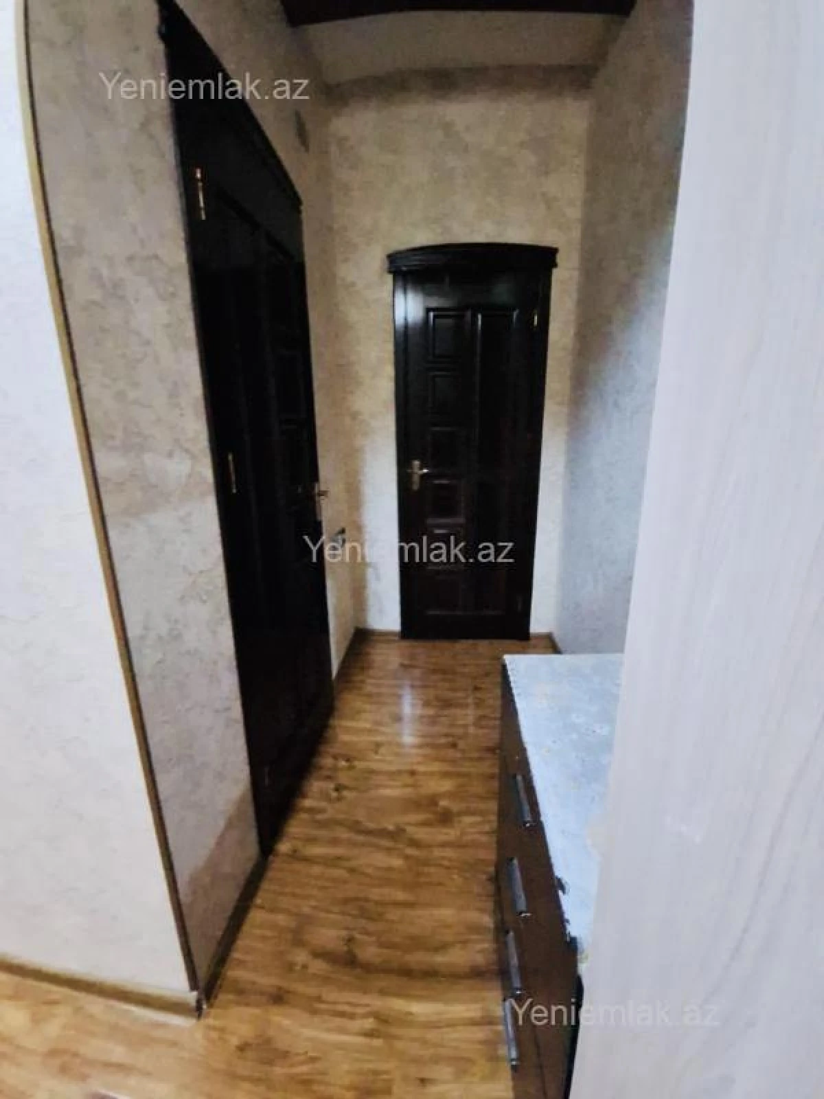 Satılır 3 otaqlı yeni tikili 120 m²