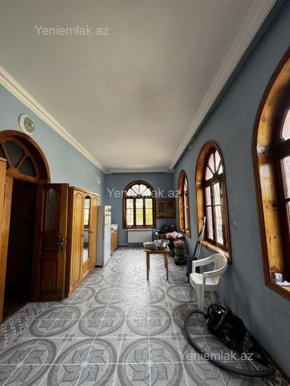 Satılır 8 otaqlı həyət evi 500 m²