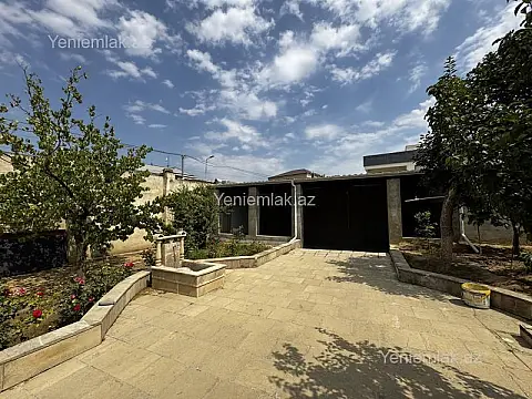 Satılır 8 otaqlı həyət evi 500 m²