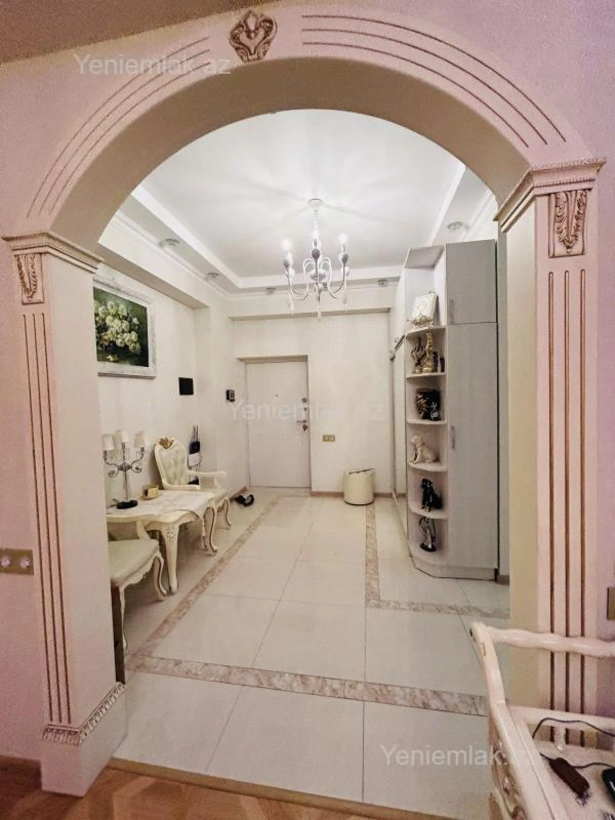 Satılır 3 otaqlı yeni tikili 135 m²