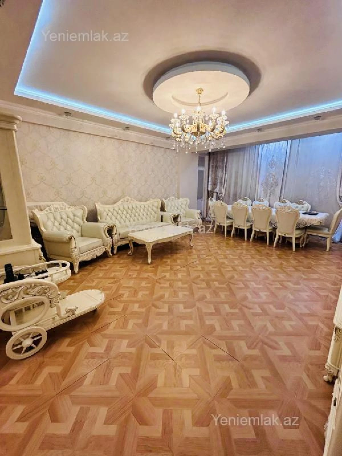 Satılır 3 otaqlı yeni tikili 135 m²