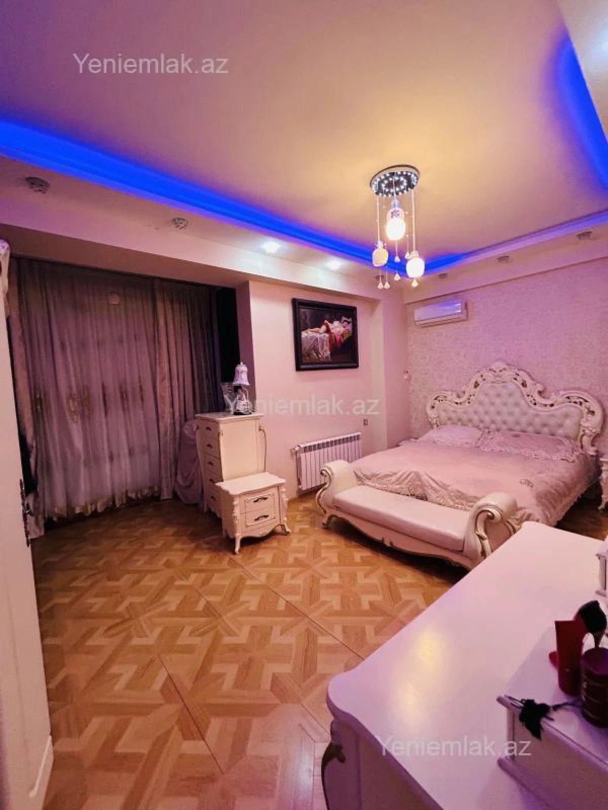 Satılır 3 otaqlı yeni tikili 135 m²