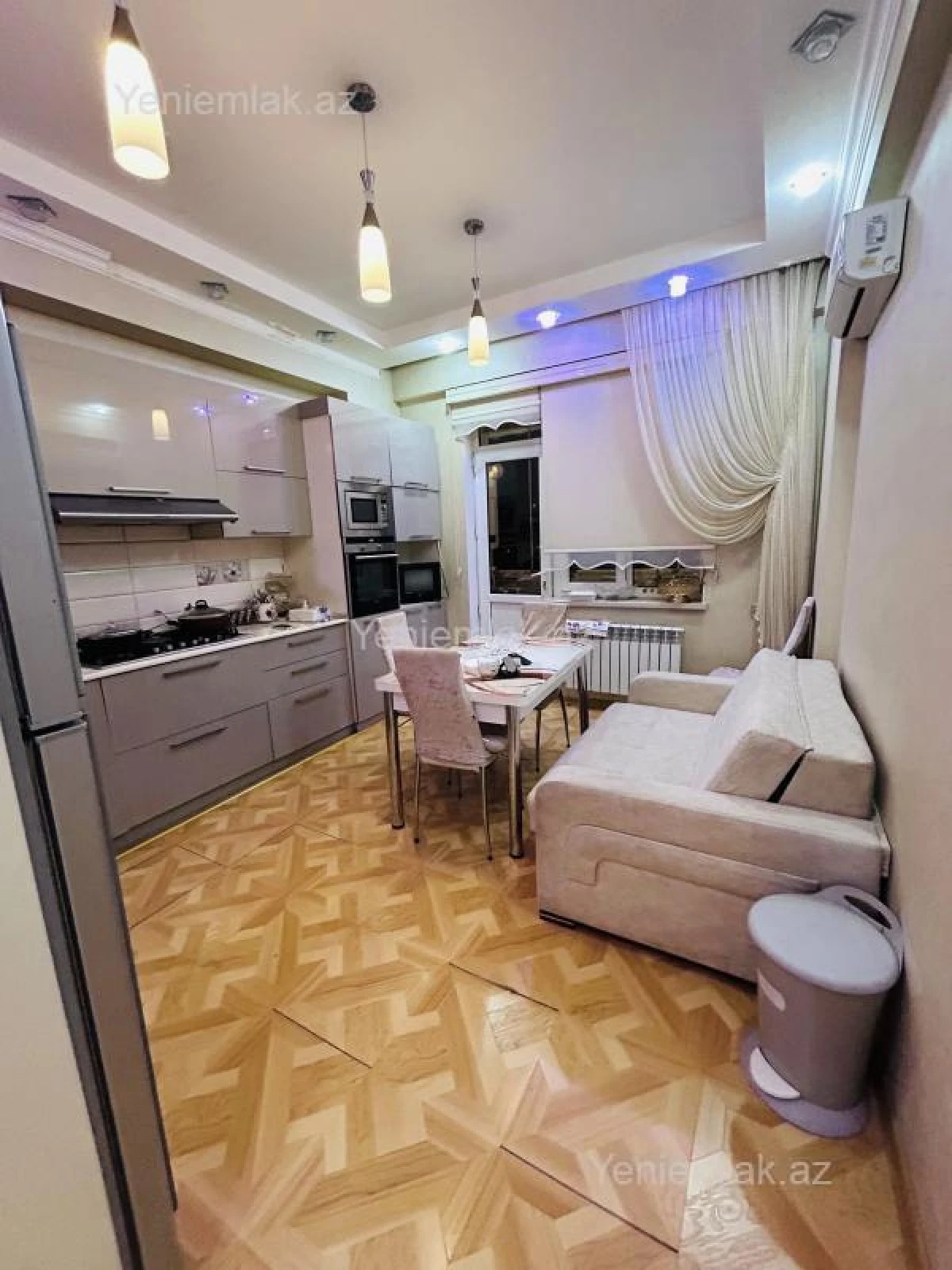 Satılır 3 otaqlı yeni tikili 135 m²