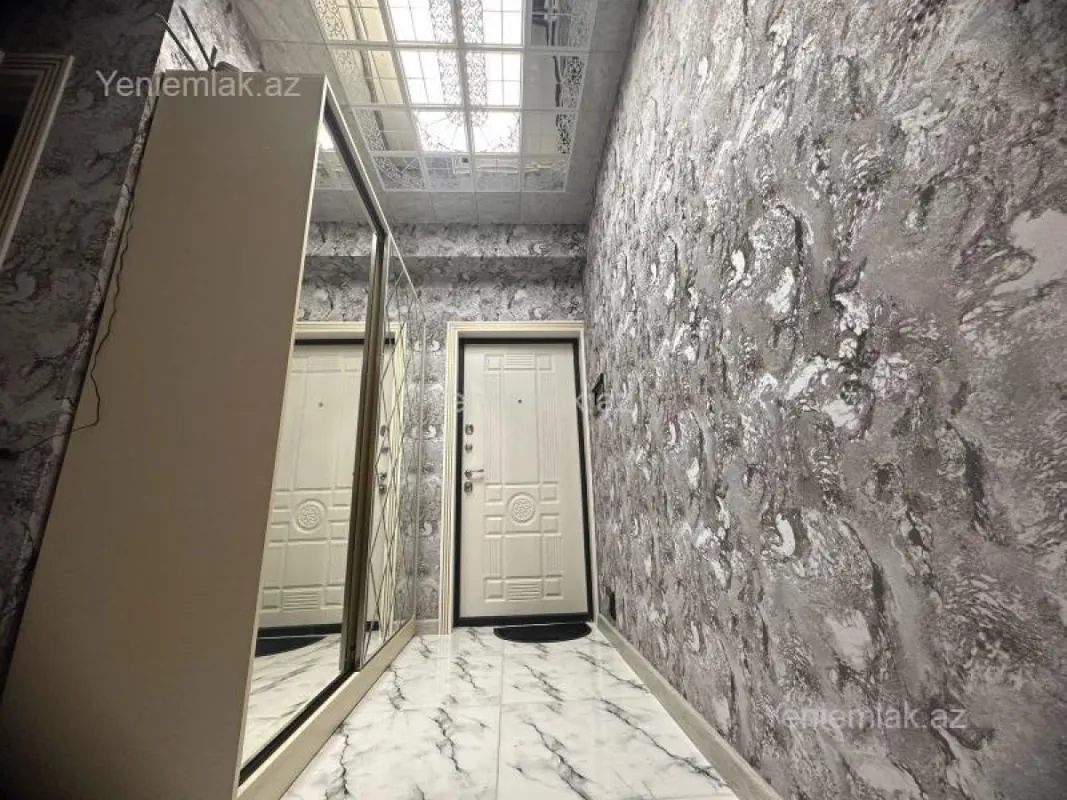 Satılır 3 otaqlı yeni tikili 78 m²