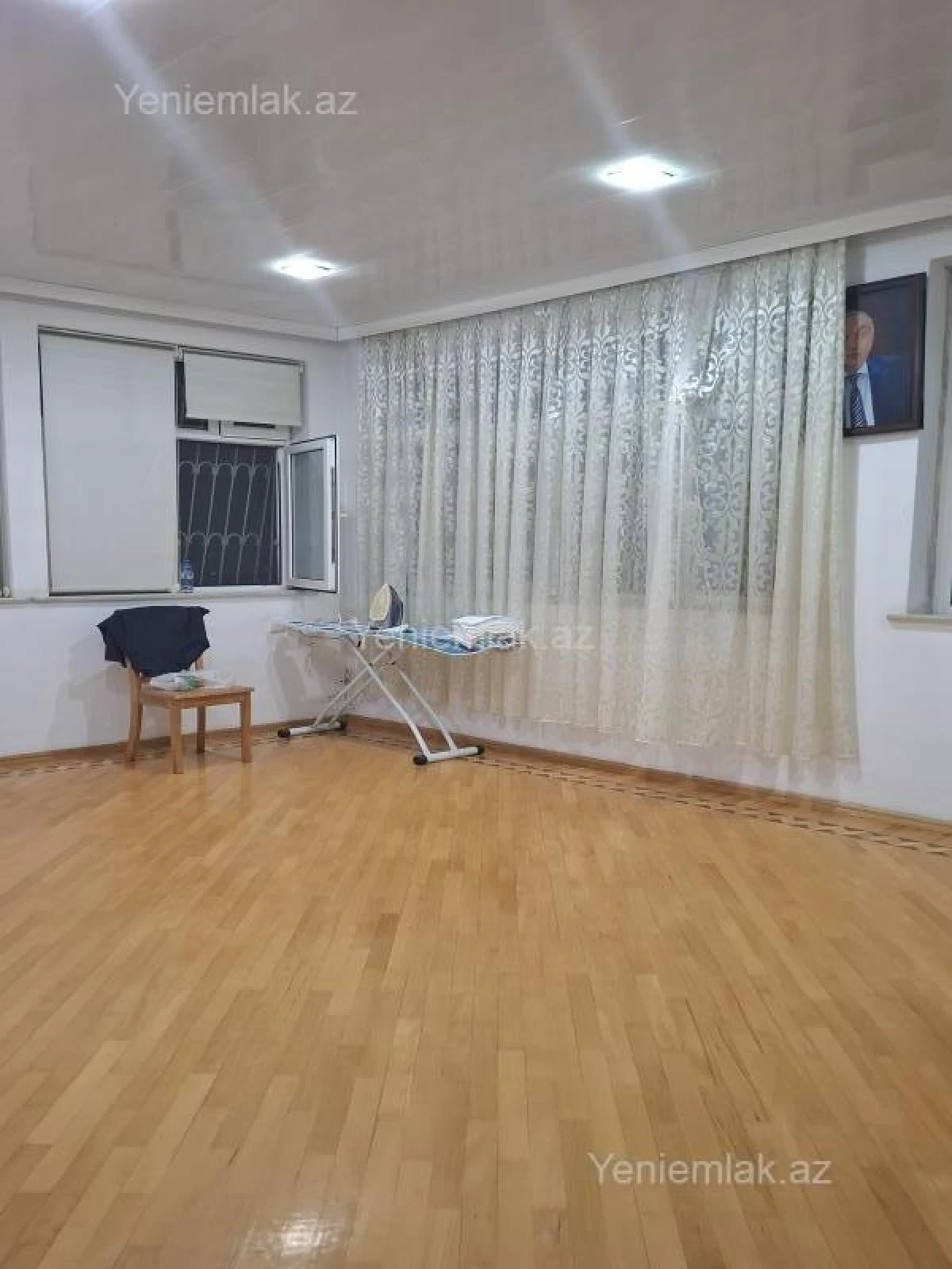 Satılır 5 otaqlı köhnə tikili 130 m²