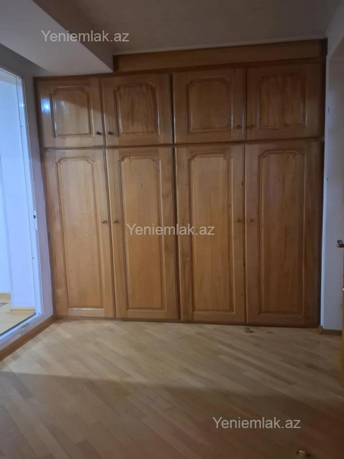 Satılır 5 otaqlı köhnə tikili 130 m²