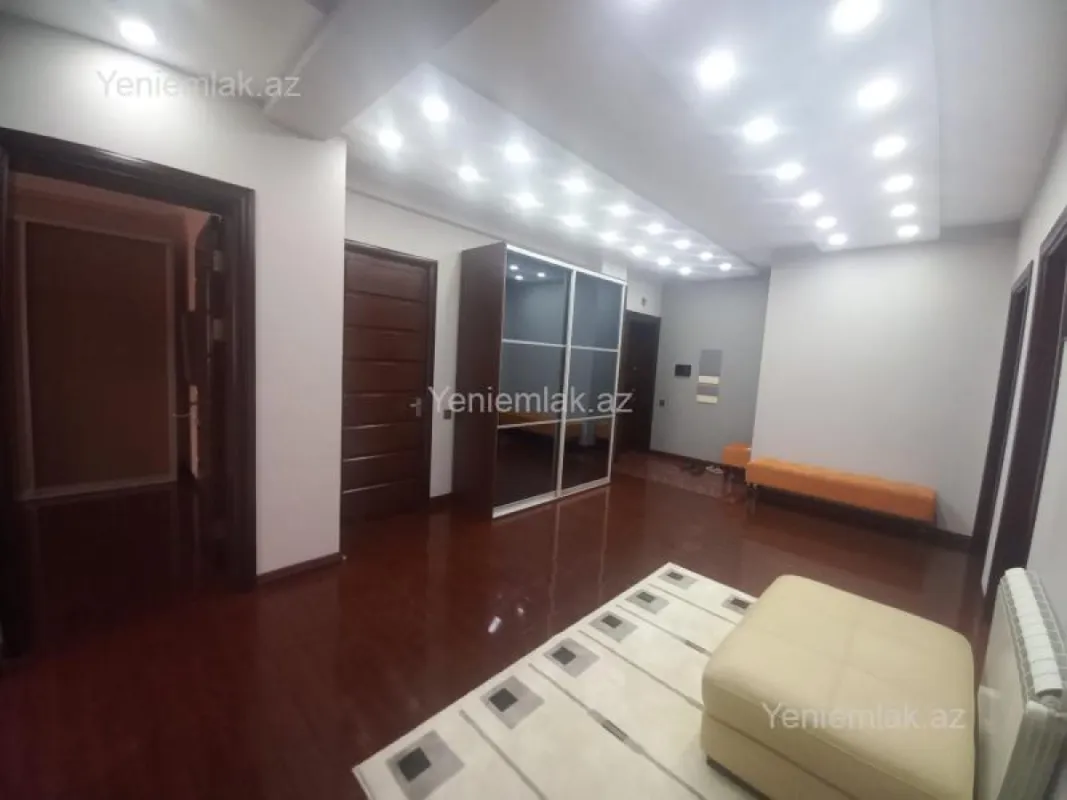 Satılır 4 otaqlı yeni tikili 172 m²