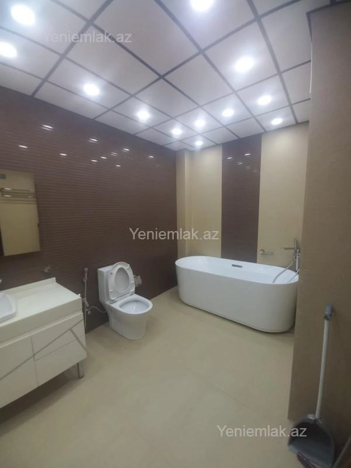 Satılır 4 otaqlı yeni tikili 172 m²