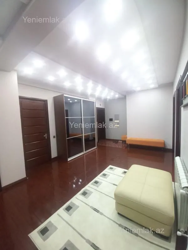 Satılır 4 otaqlı yeni tikili 172 m²