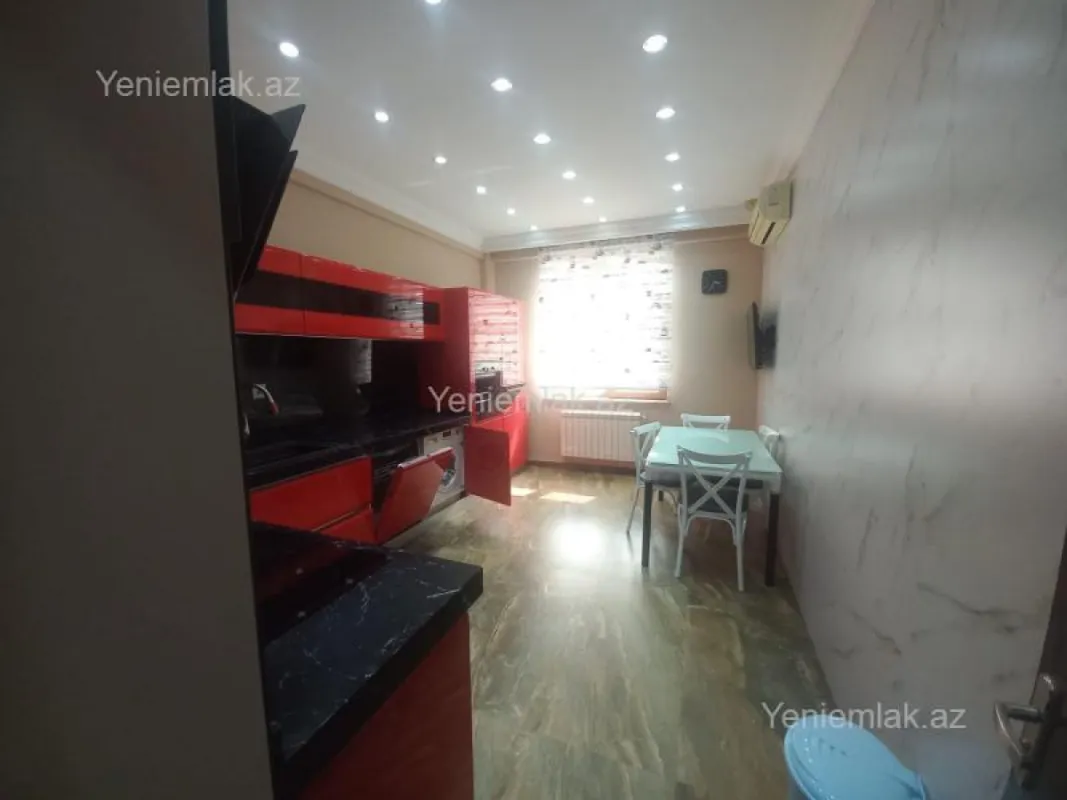 Satılır 4 otaqlı yeni tikili 172 m²