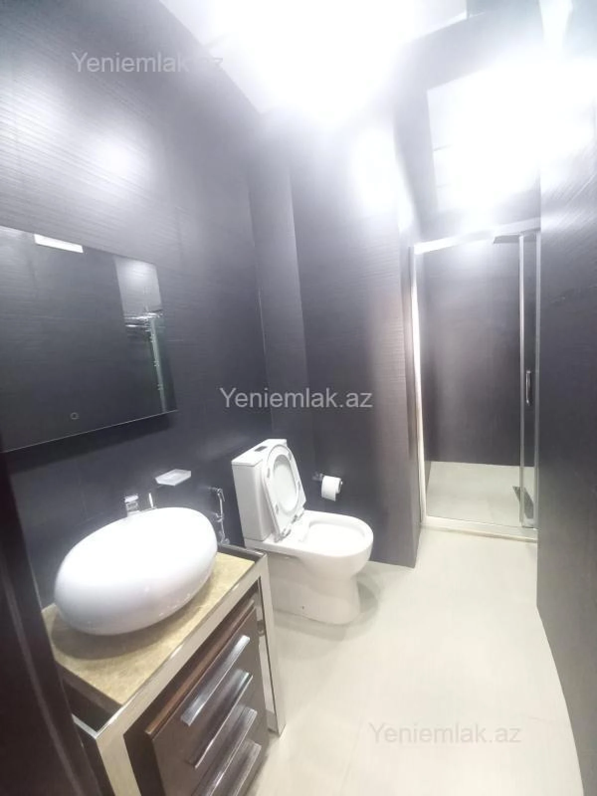 Satılır 4 otaqlı yeni tikili 172 m²