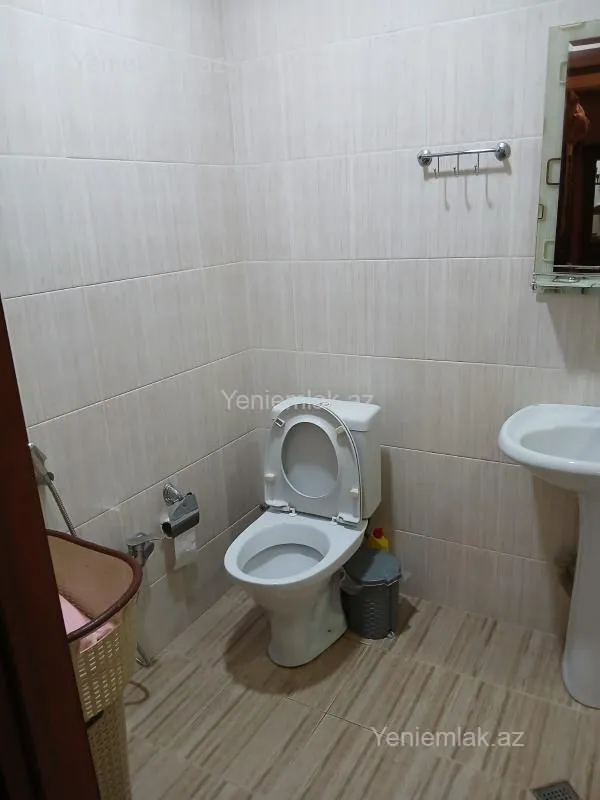 Satılır 3 otaqlı yeni tikili 82 m²