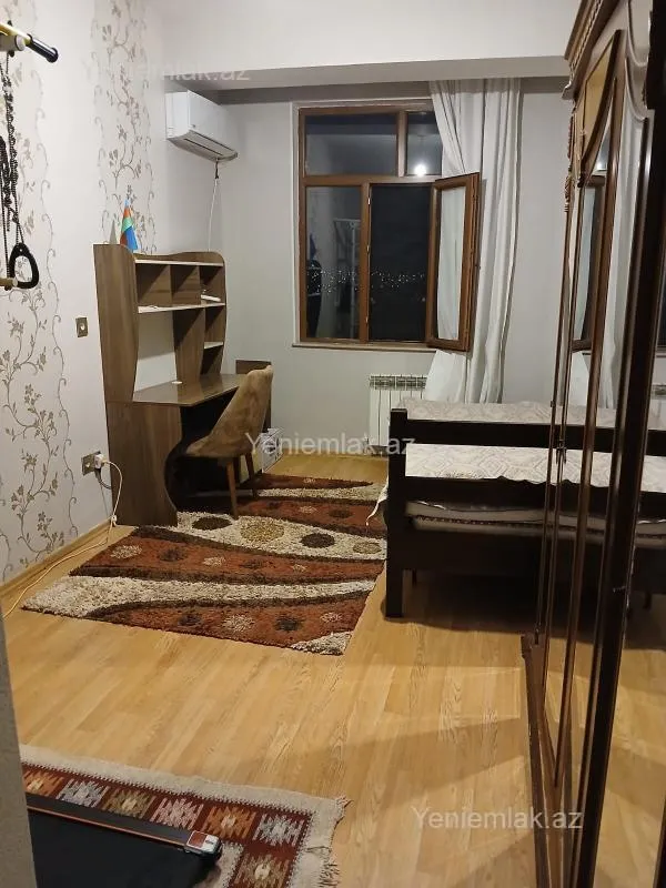 Satılır 3 otaqlı yeni tikili 82 m²