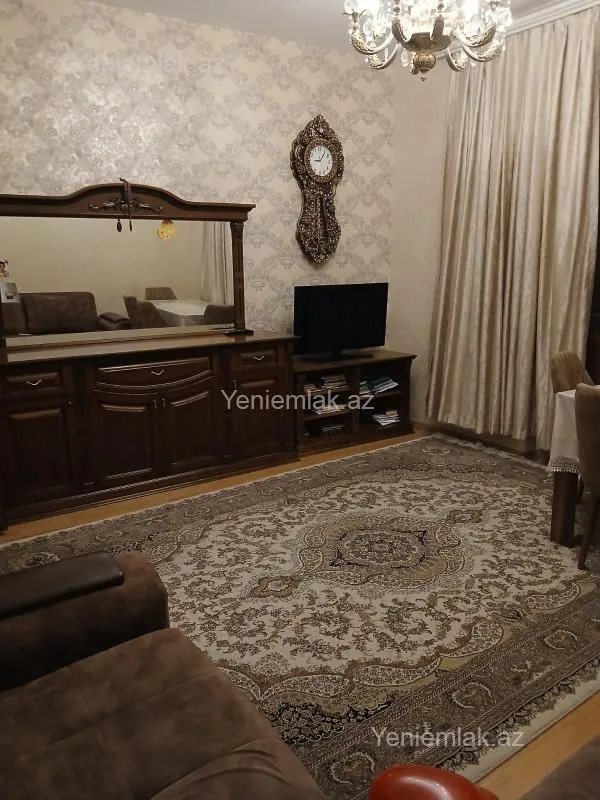 Satılır 3 otaqlı yeni tikili 82 m²