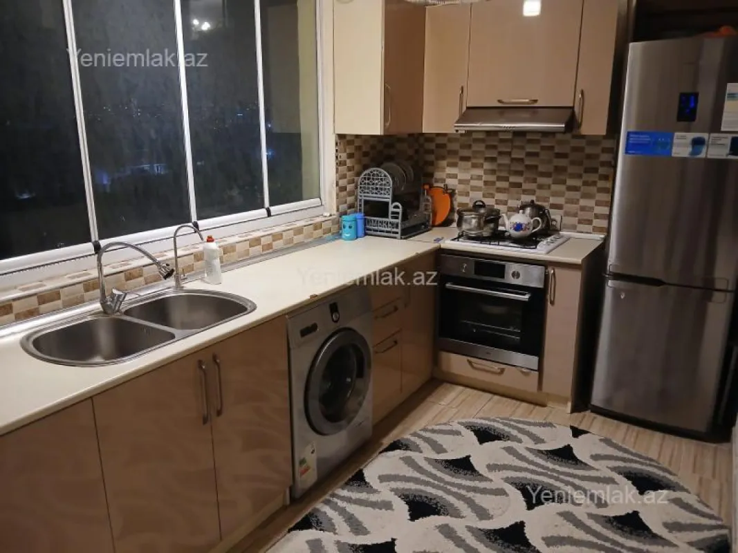 Satılır 3 otaqlı yeni tikili 82 m²