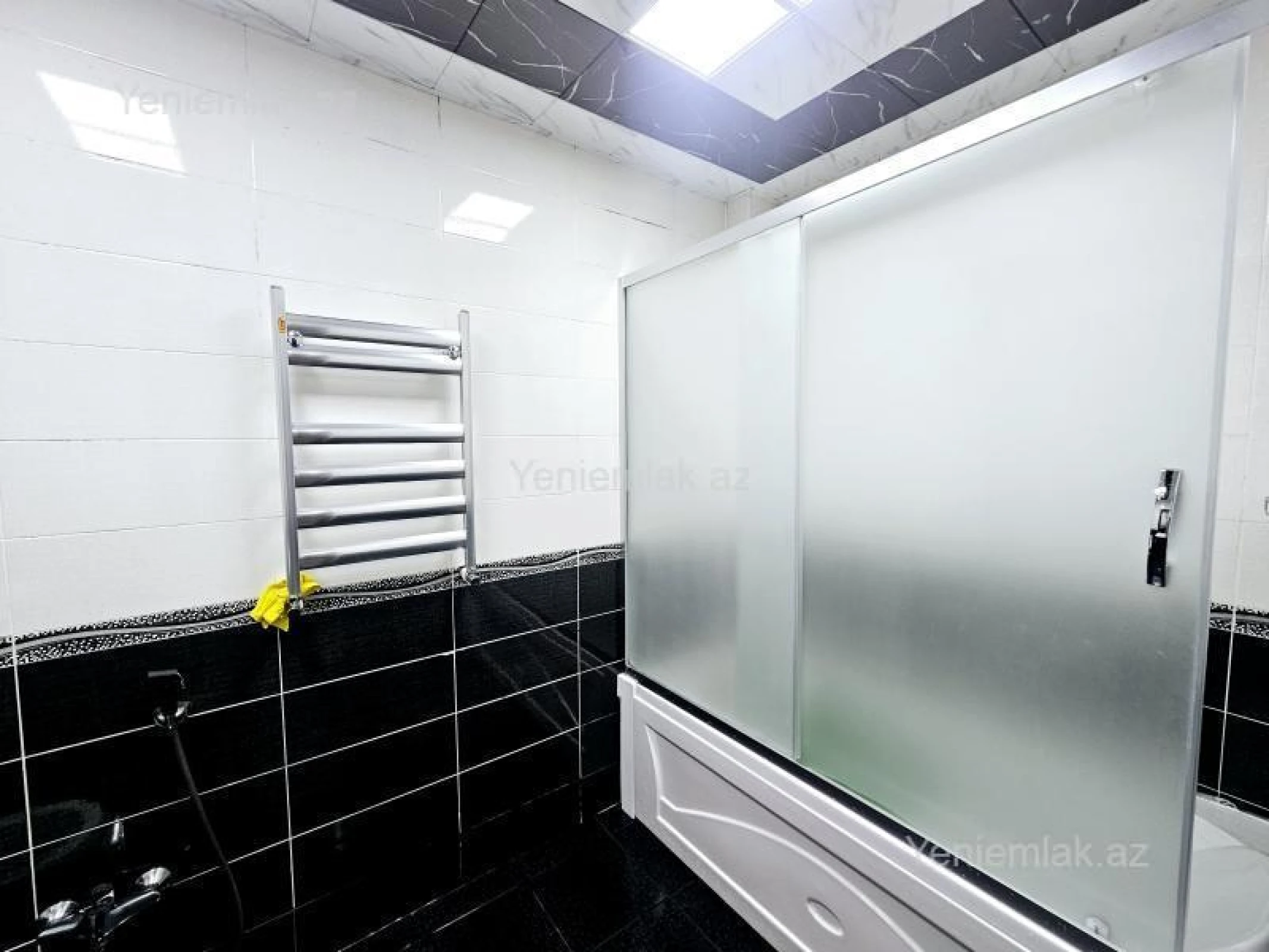 Satılır 2 otaqlı yeni tikili 70 m²