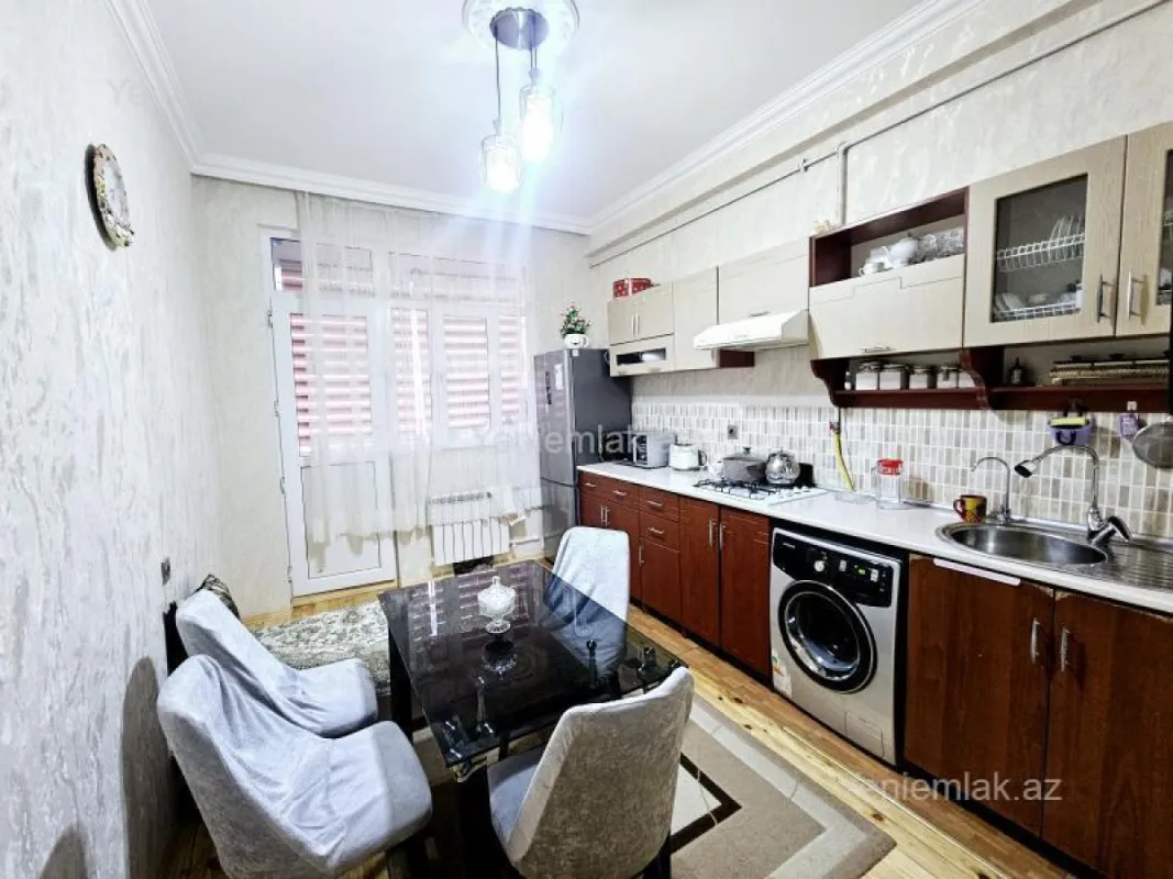 Satılır 2 otaqlı yeni tikili 70 m²