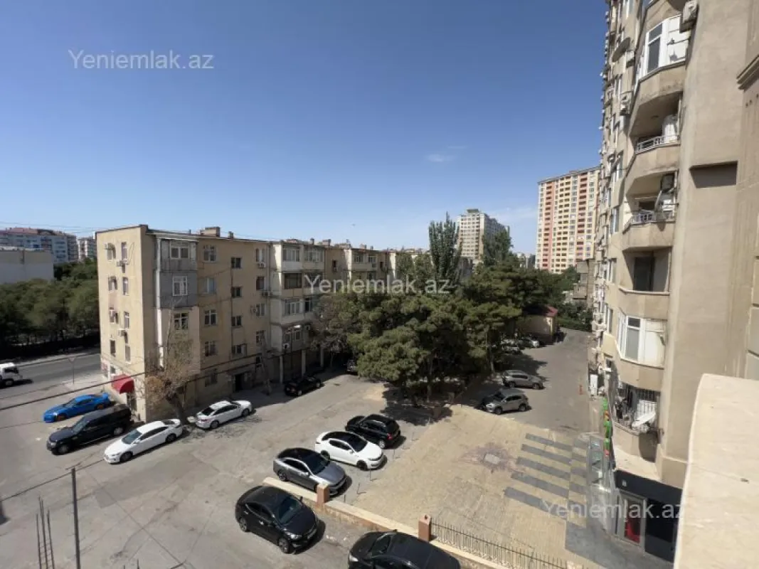 Satılır 3 otaqlı yeni tikili 145 m²