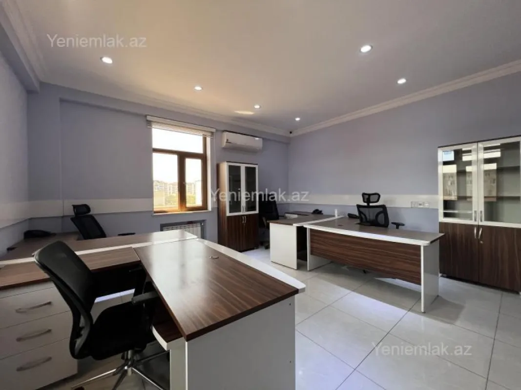 Satılır 3 otaqlı yeni tikili 145 m²