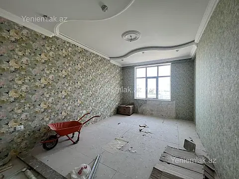 Satılır 4 otaqlı yeni tikili 185 m²
