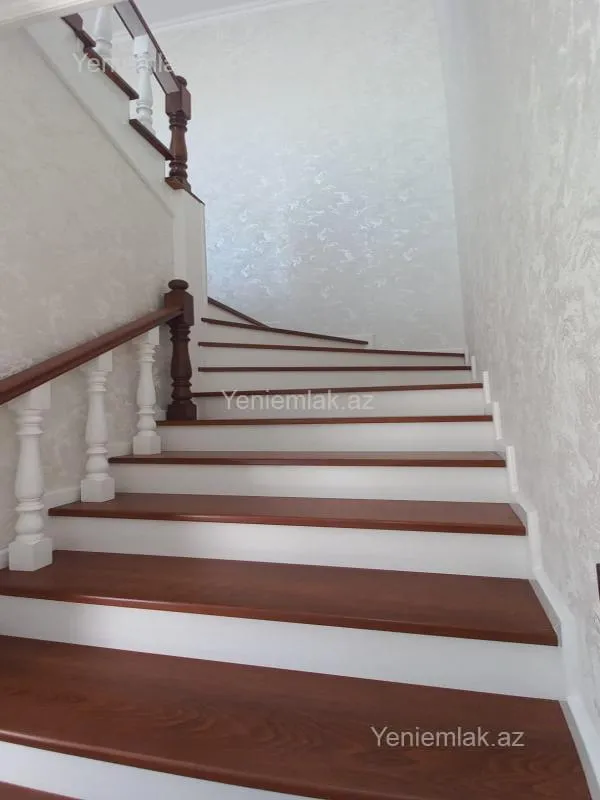 Satılır 4 otaqlı həyət evi 110 m²