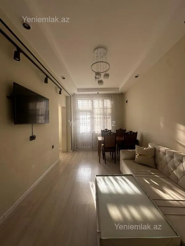 Satılır 3 otaqlı yeni tikili 60 m²
