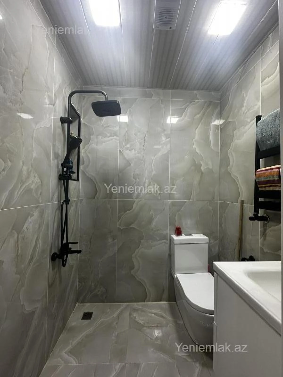 Satılır 3 otaqlı yeni tikili 60 m²