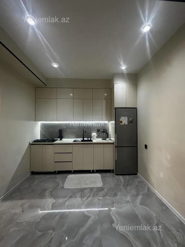 Satılır 3 otaqlı yeni tikili 60 m²