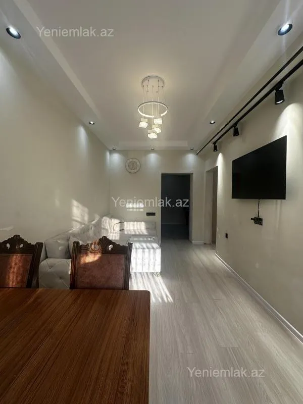 Satılır 3 otaqlı yeni tikili 60 m²