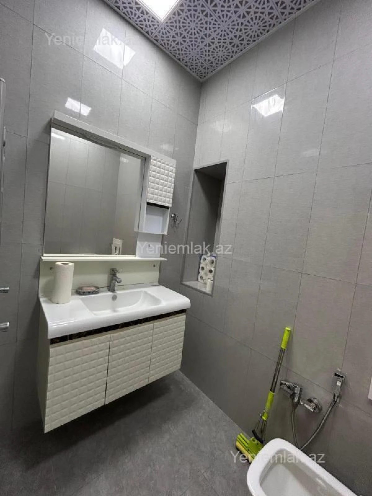 Satılır 2 otaqlı yeni tikili 76 m²