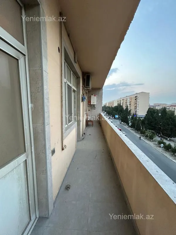 Satılır 2 otaqlı yeni tikili 76 m²