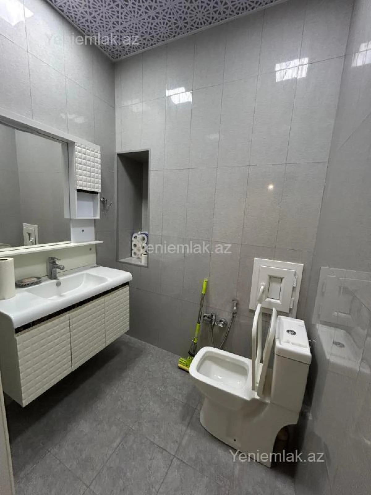 Satılır 2 otaqlı yeni tikili 76 m²