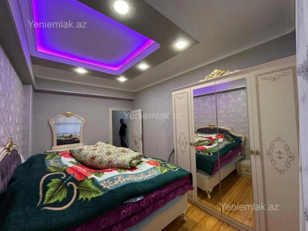 Satılır 2 otaqlı yeni tikili 76 m²