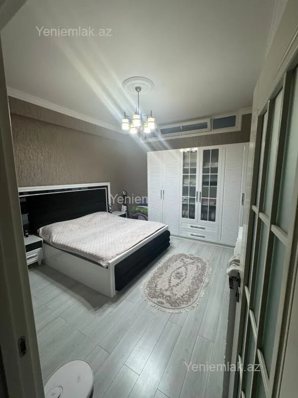 Satılır 2 otaqlı yeni tikili 80 m²