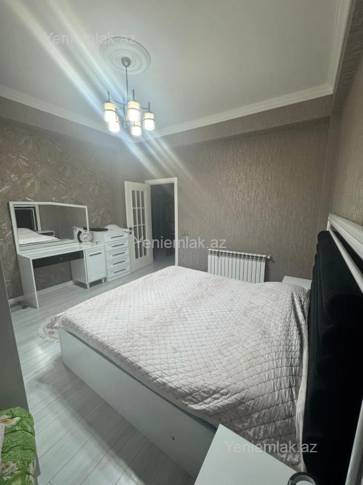 Satılır 2 otaqlı yeni tikili 80 m²
