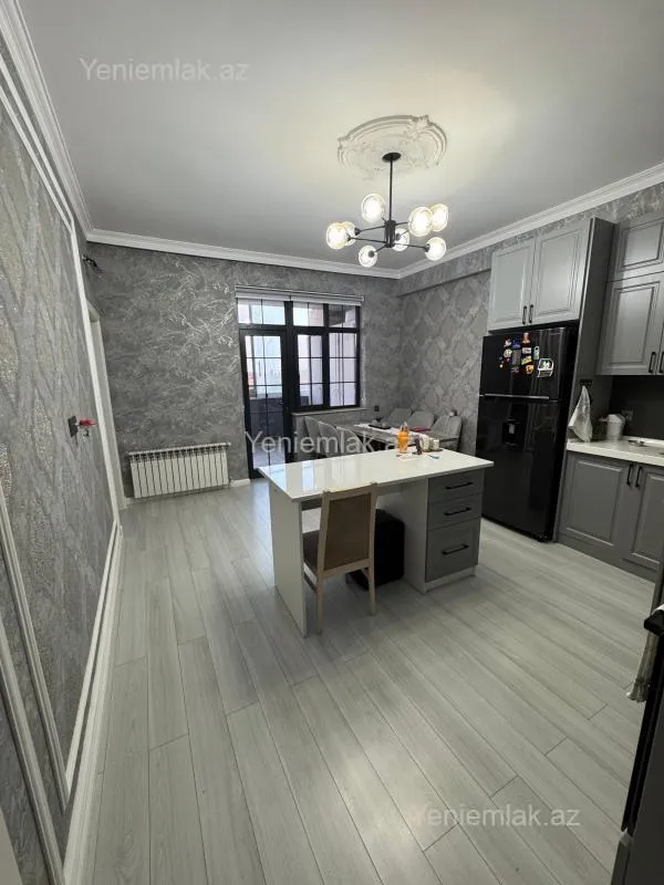 Satılır 2 otaqlı yeni tikili 80 m²
