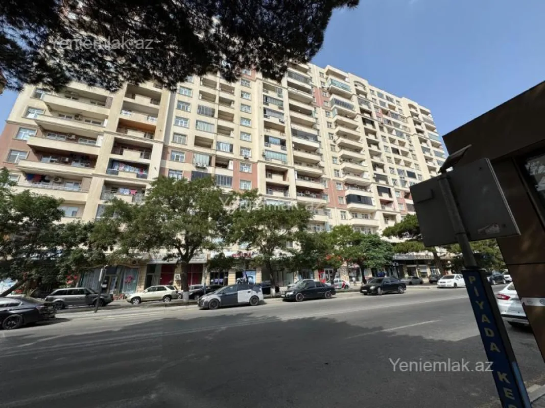 Satılır 2 otaqlı yeni tikili 80 m²