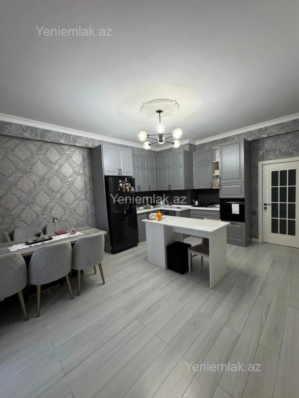 Satılır 2 otaqlı yeni tikili 80 m²