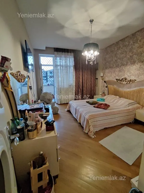 Satılır 3 otaqlı yeni tikili 98 m²