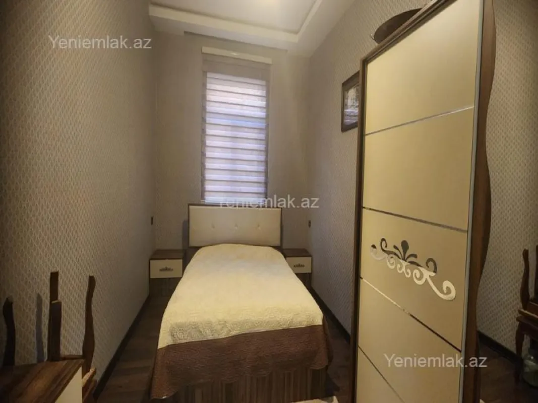 Satılır 4 otaqlı həyət evi 140 m²