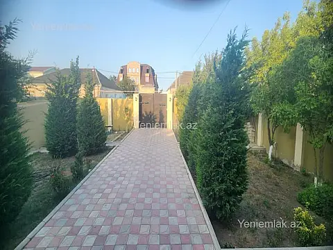 Satılır 4 otaqlı həyət evi 140 m²