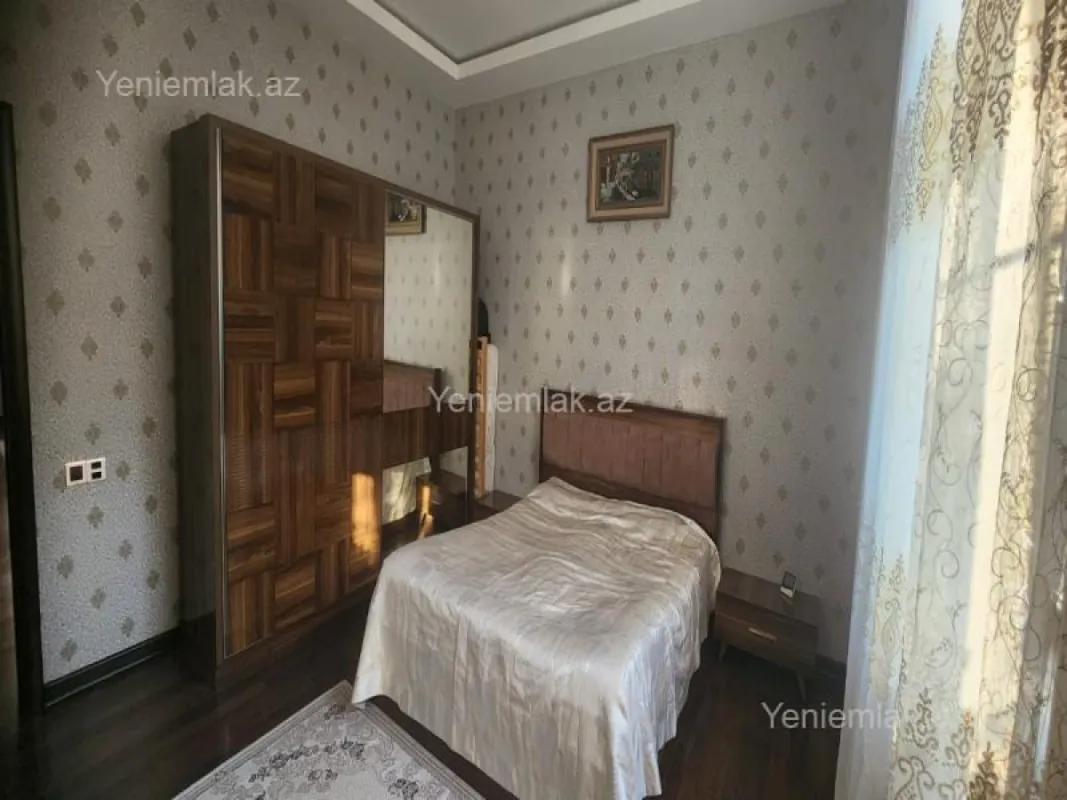 Satılır 4 otaqlı həyət evi 140 m²