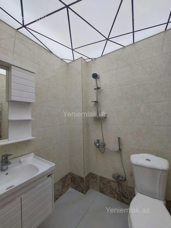 Satılır 2 otaqlı yeni tikili 76 m²