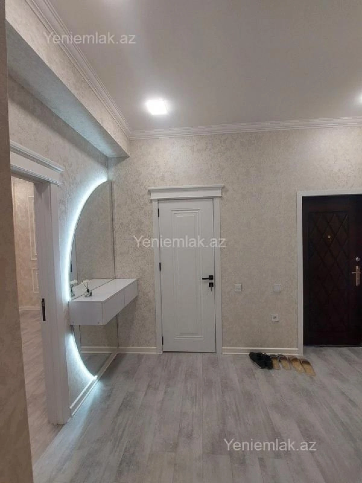 Satılır 2 otaqlı yeni tikili 76 m²
