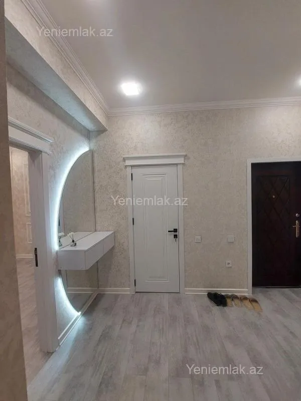 Satılır 2 otaqlı yeni tikili 76 m²
