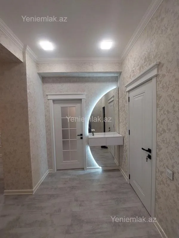 Satılır 2 otaqlı yeni tikili 76 m²