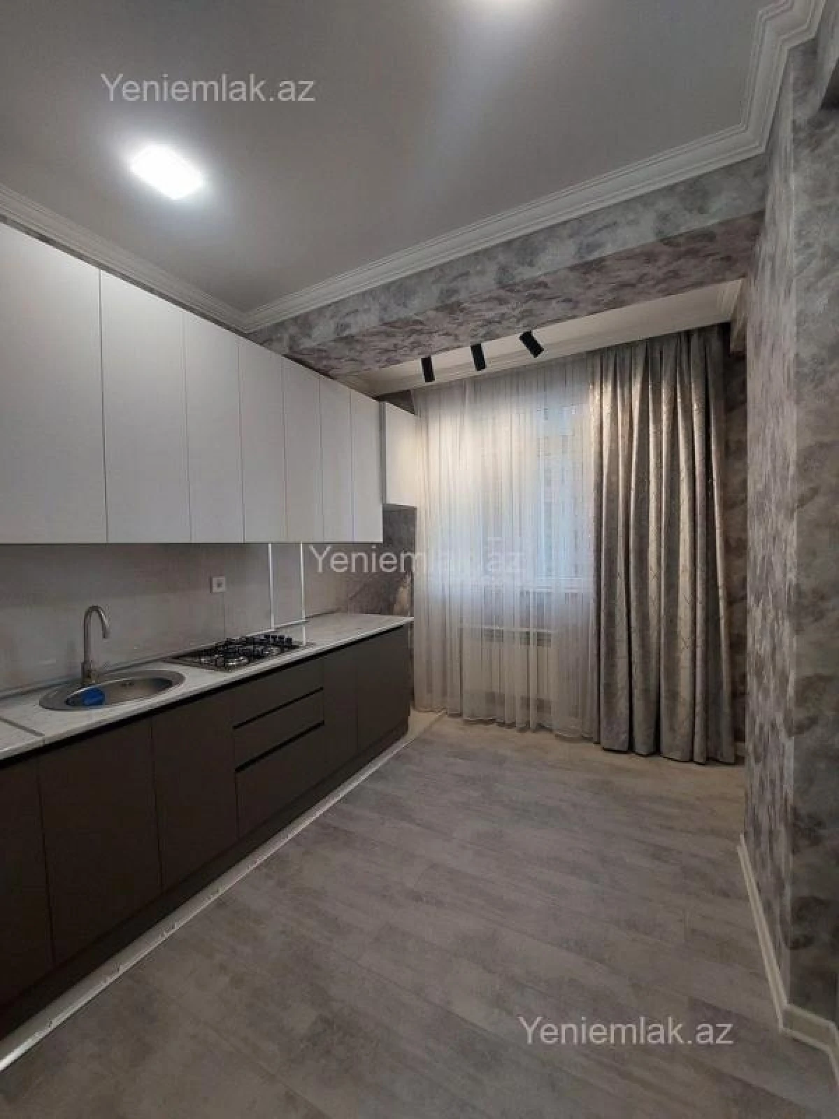 Satılır 2 otaqlı yeni tikili 76 m²