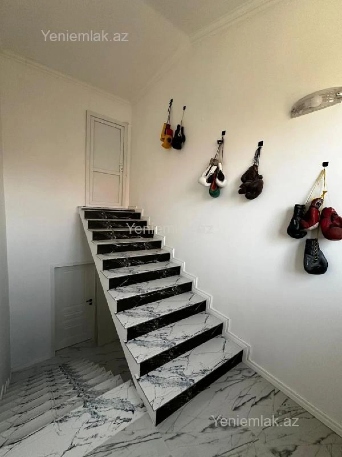 Satılır 4 otaqlı həyət evi 190 m²