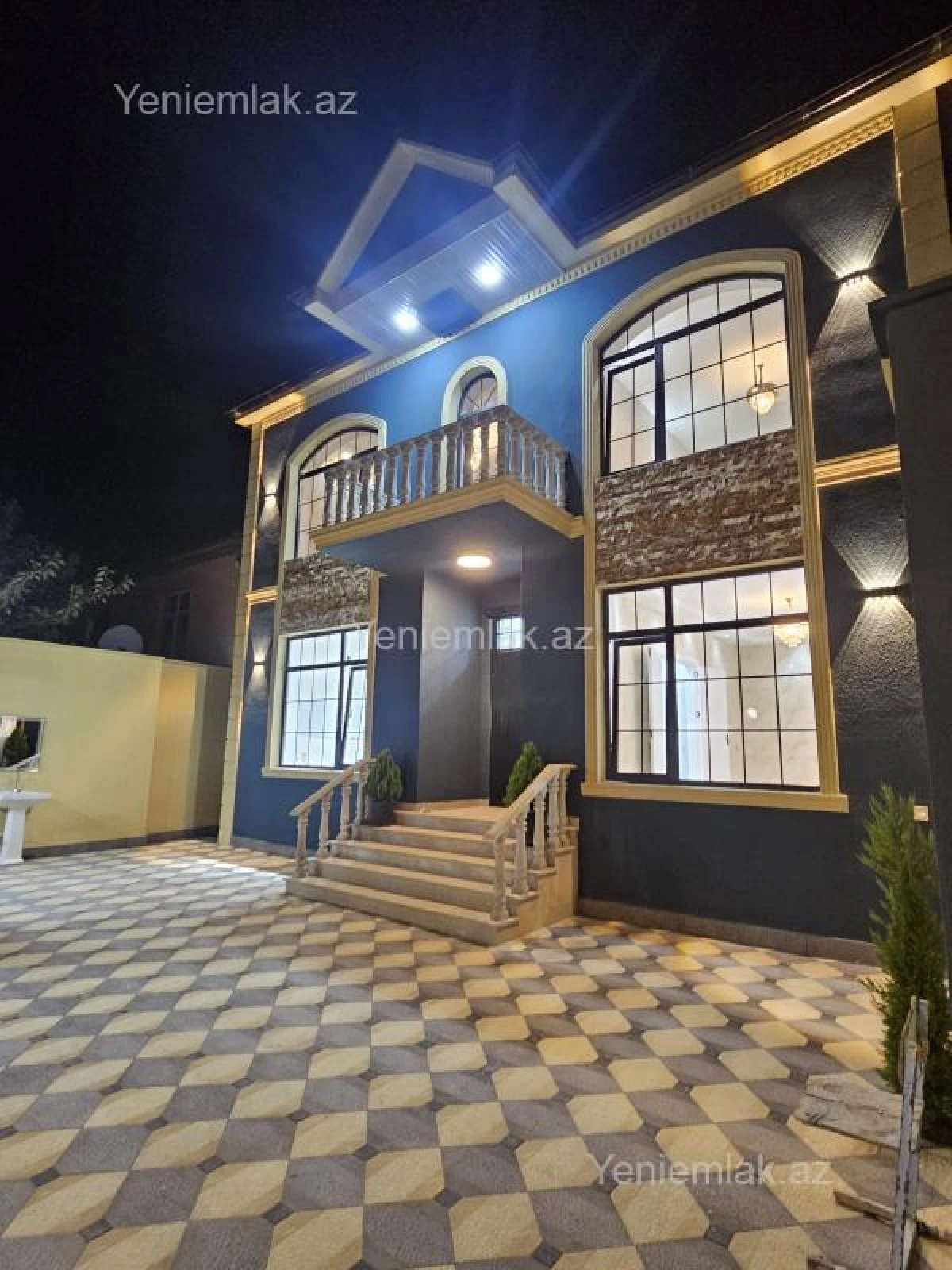 Satılır 5 otaqlı həyət evi 190 m²