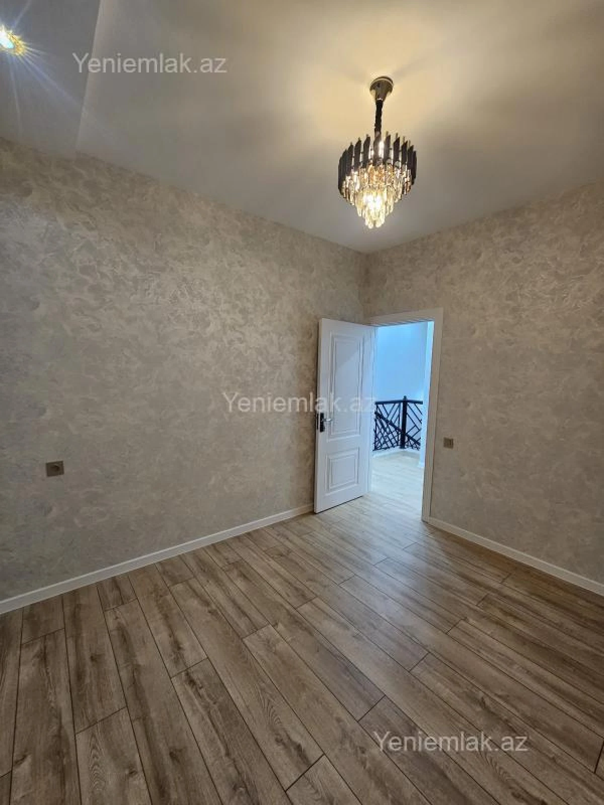Satılır 5 otaqlı həyət evi 190 m²